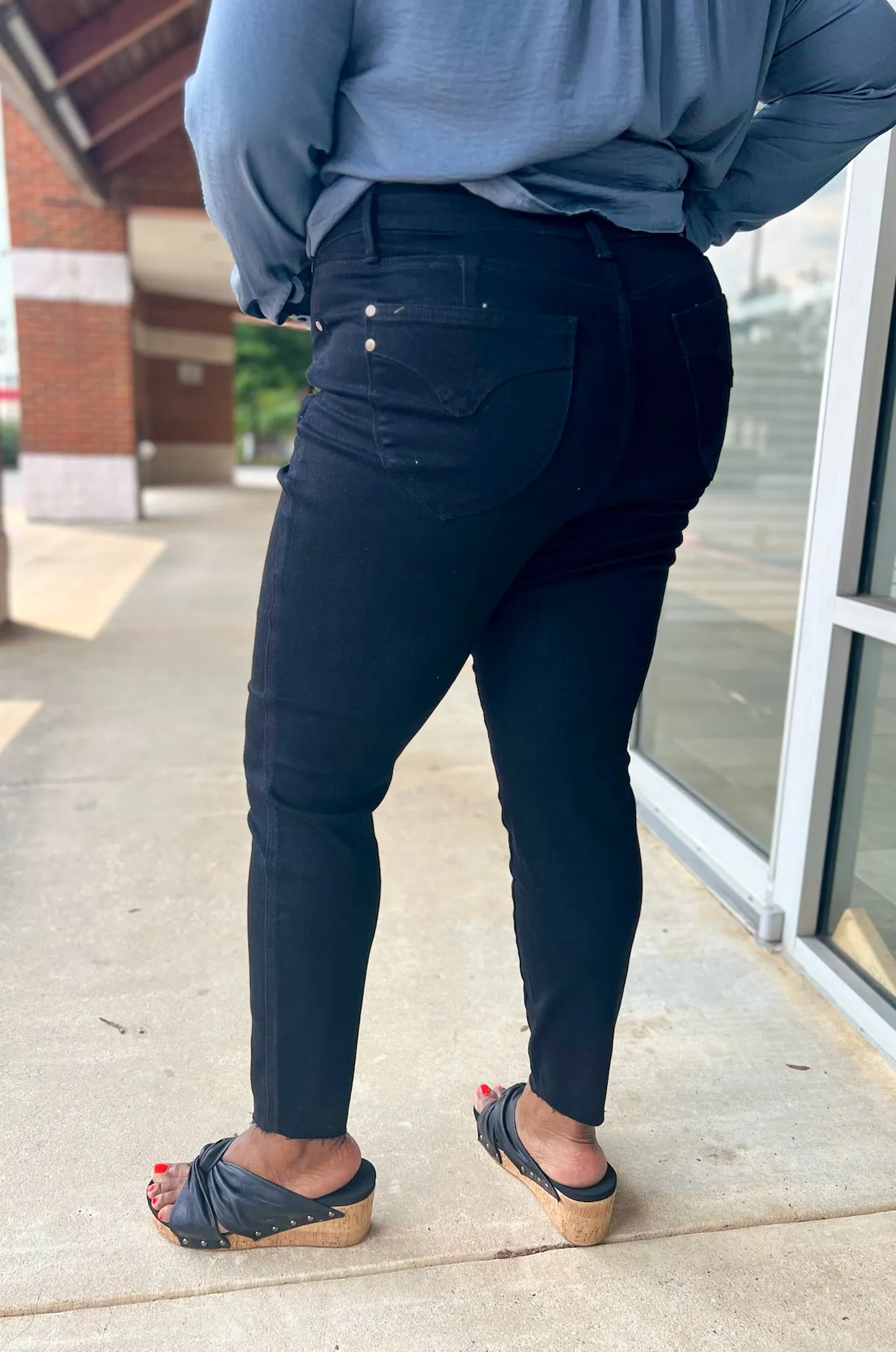 Judy Blue Black HW Skinny Jeans with Tummy Control Panel (C)