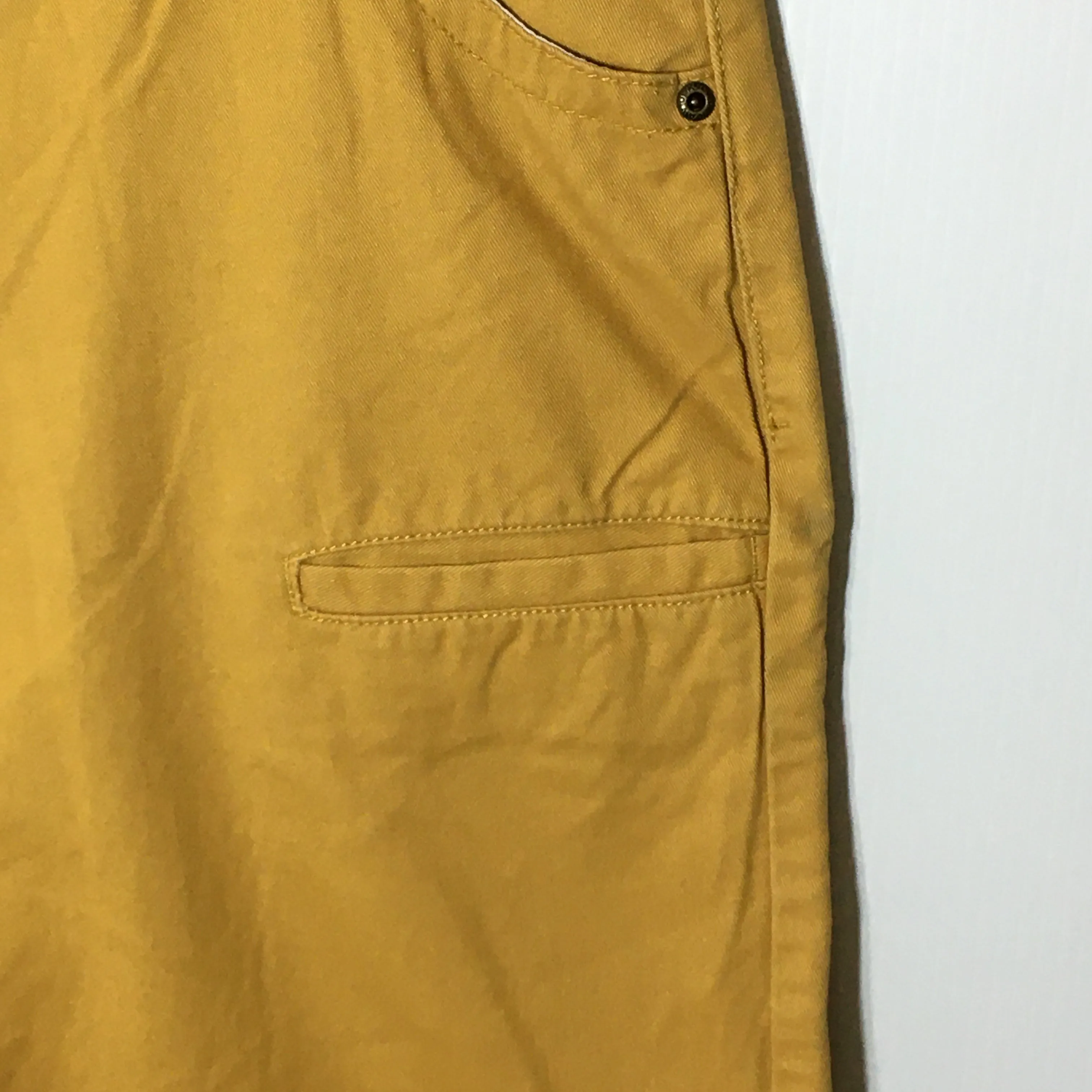 Kavu Men's Chino Shorts - Size 36 - Pre-Owned - WLLUEW