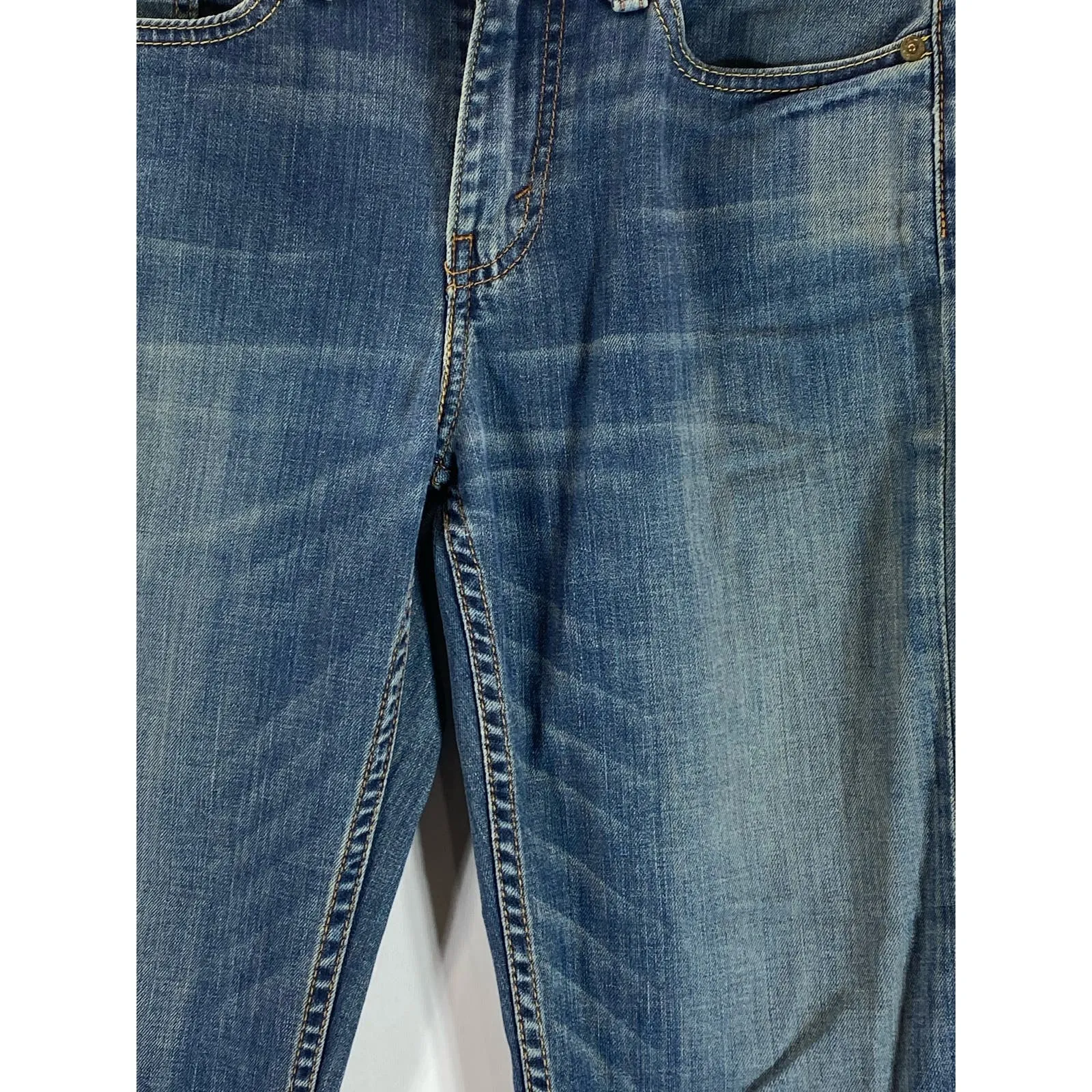 LEVI'S Men's Medium Wash Stretch 514 Straight Fit Five-Pocket Jeans SZ 30X30