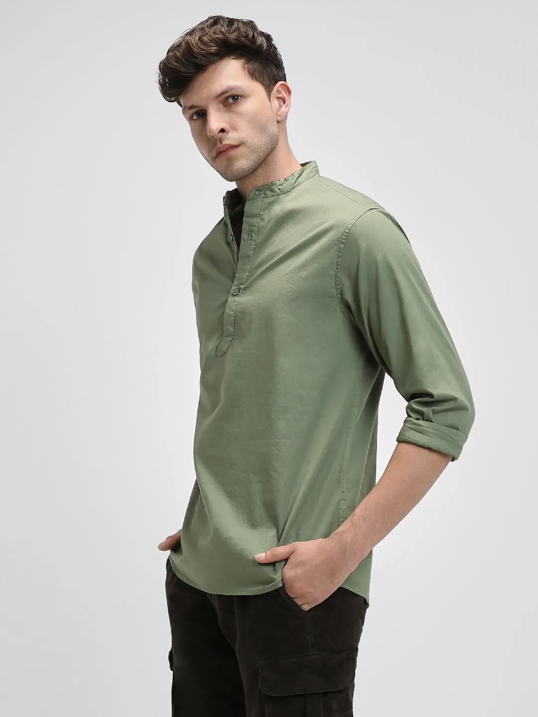 Men's Pop Over Mandarin Collar Slim Fit Solid Green Casual Shirts