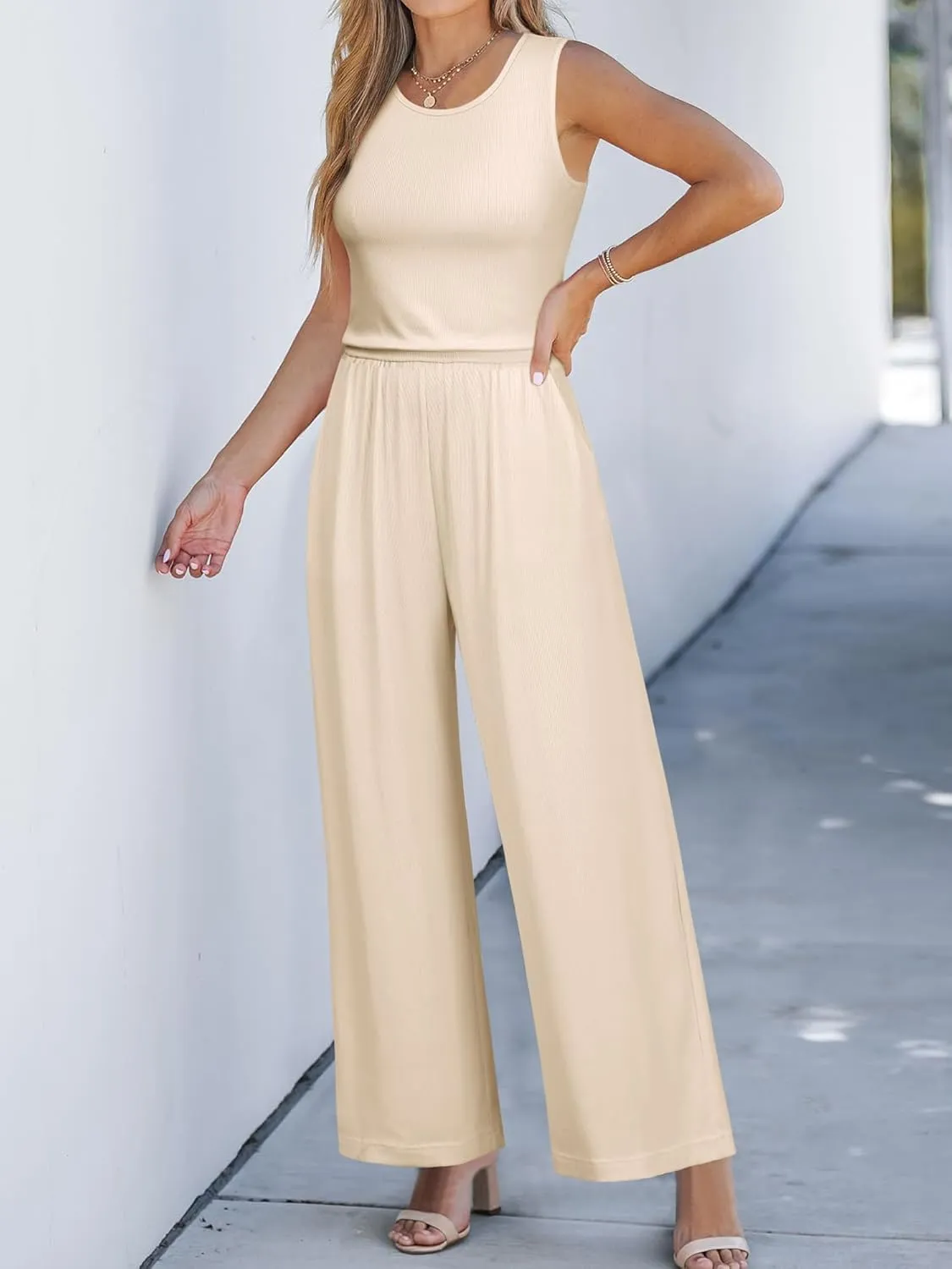 Nlife Tank Top Sleeveless Flare Jumpsuit with Pockets Women Crew Neck Zipper Back Romper Halter Jumper Wide leg Bodysuits