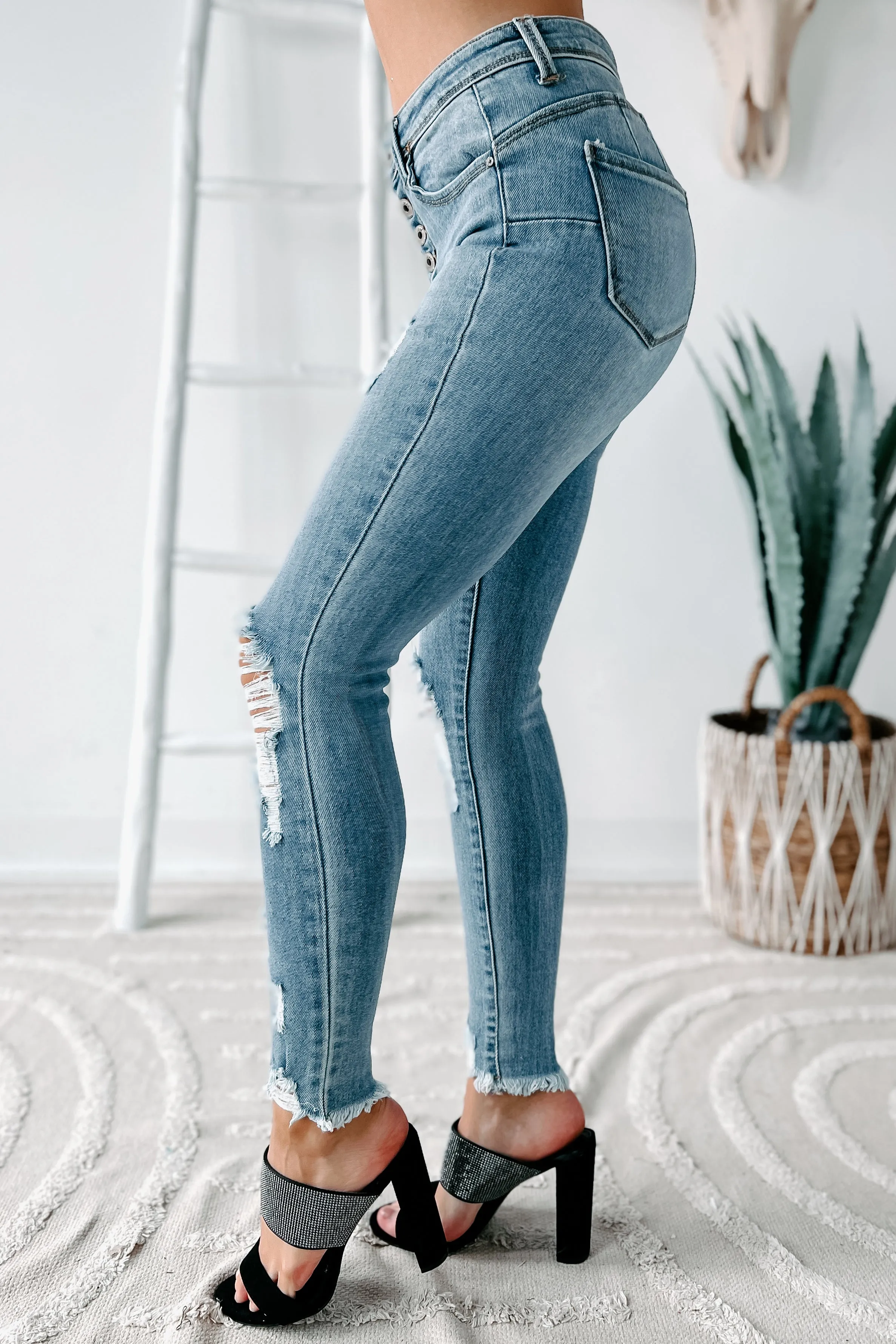 She's Bad High Rise Button-Fly Distressed Skinny Jeans (Light)